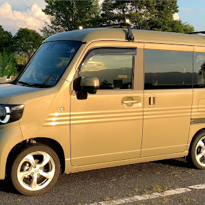 N-VAN JJ1