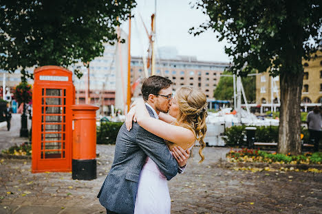 Fotógrafo de casamento Irina Aksenova (aksenovaphoto). Foto de 10 de outubro 2016