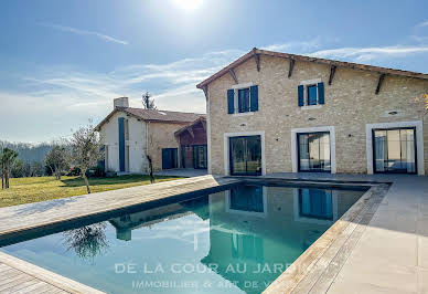 House with pool and terrace 7