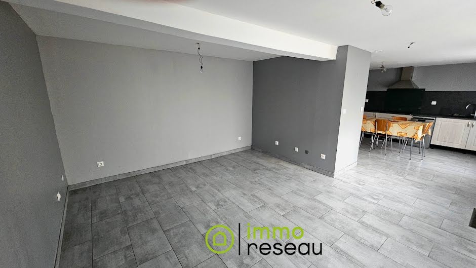 Vente maison 6 pièces 123 m² à Signy-l'Abbaye (08460), 54 000 €