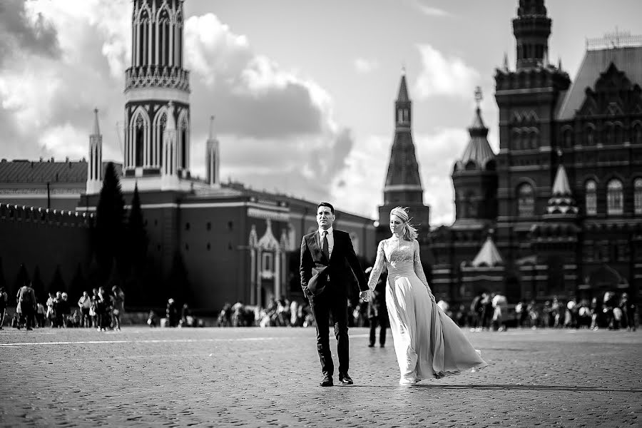 Fotógrafo de casamento Aleksandr Vakulik (alexvakulik). Foto de 10 de janeiro 2019