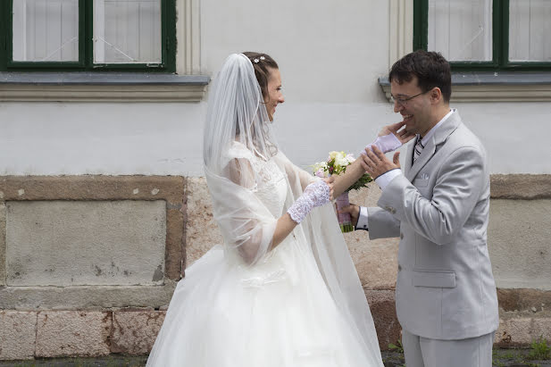 Fotografo di matrimoni Eszter Semsei (esztersemsei). Foto del 10 giugno 2016