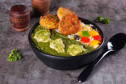 Palak Chicken Rice Bowl With Chicken Kebab