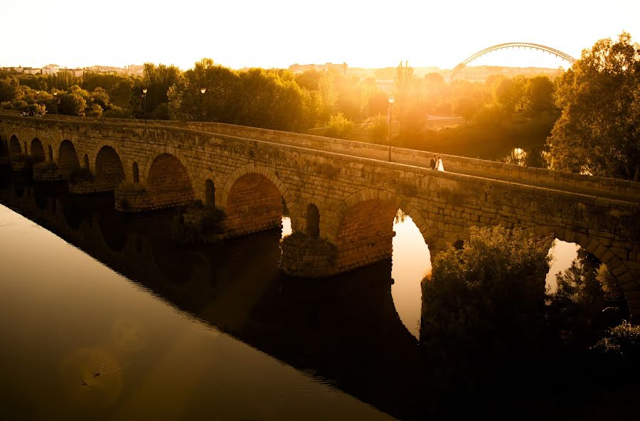 Bryllupsfotograf Kiko Calderòn (kikocalderon). Bilde av 7 august 2016