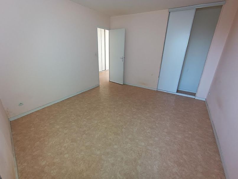 Vente appartement 3 pièces 87 m² à Fourchambault (58600), 64 000 €