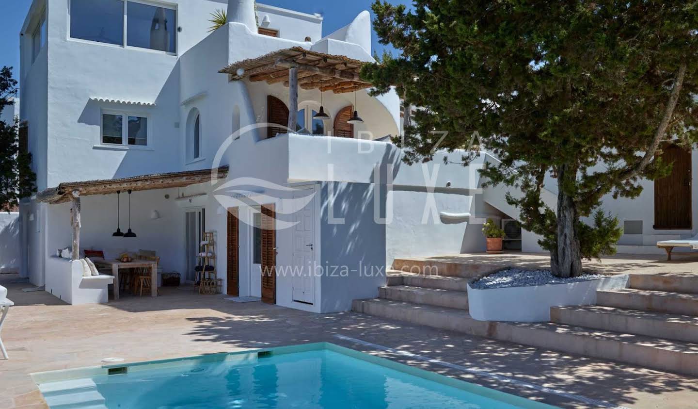 Maison avec piscine en bord de mer Ibiza