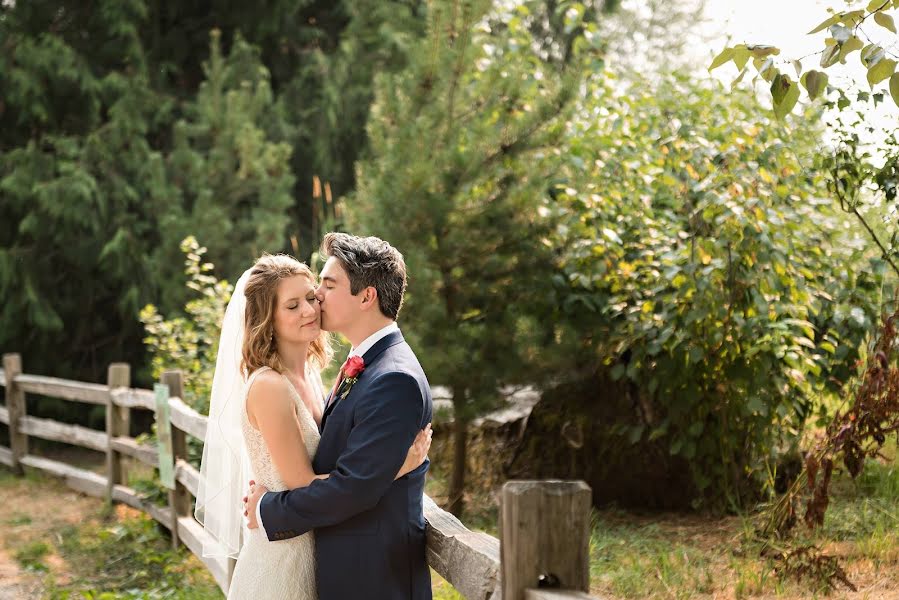 Fotografo di matrimoni Leanne Sim (leannesim). Foto del 9 maggio 2019