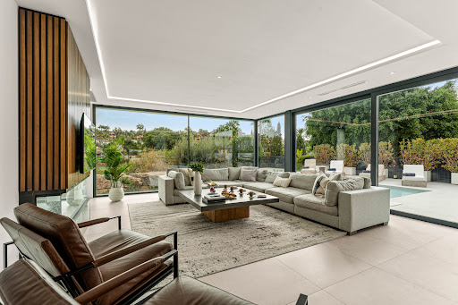 Villa avec piscine et jardin 2