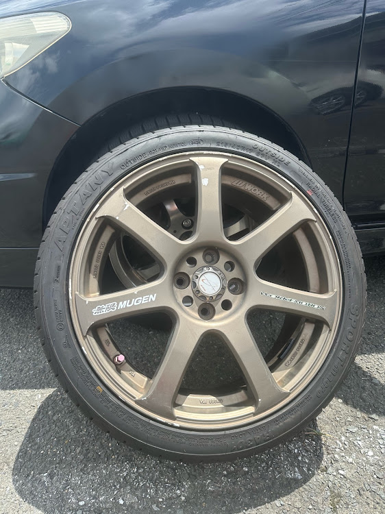 エアウェイブの無限MUGEN・日常に潜む不人気車特集・エアウェイブ・7月もよろしくお願いします・ホイール交換に関するカスタム事例の投稿画像4枚目