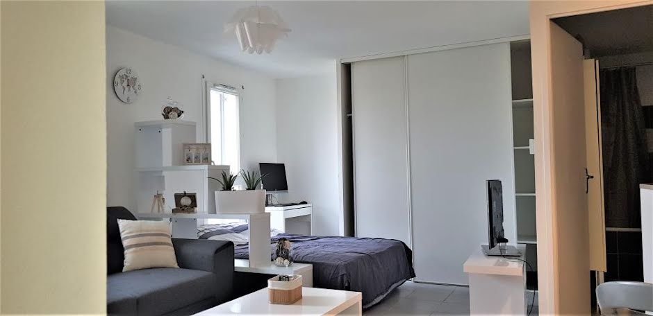 Location meublée appartement 1 pièce 33 m² à Lormont (33310), 756 €