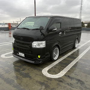 ハイエースバン KDH206V