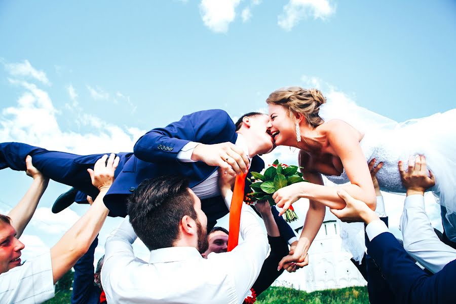 Fotógrafo de casamento Anna Berezina (annberezina). Foto de 1 de dezembro 2017