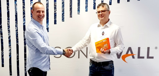 LOOPHOLD Security Distribution earns 2023 SonicWall Distributor of the Year (Africa) award.