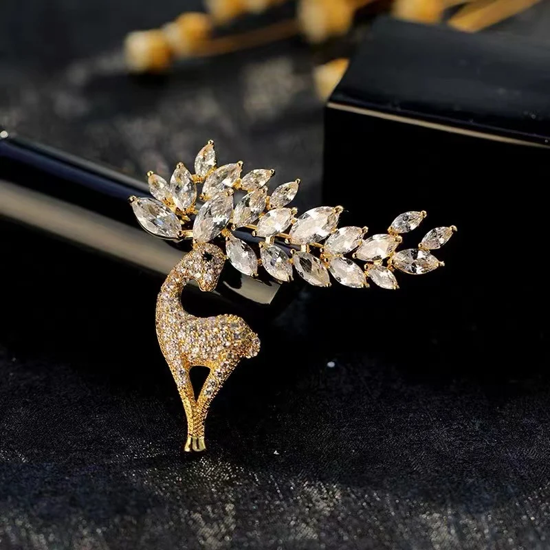 Novo broche de alce, corsage coreano sofisticado, pin de Natal diferenciado para um toque especial e elegante.