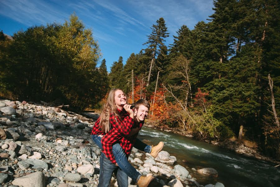 Wedding photographer Dina Valickaya (dushka). Photo of 3 December 2019