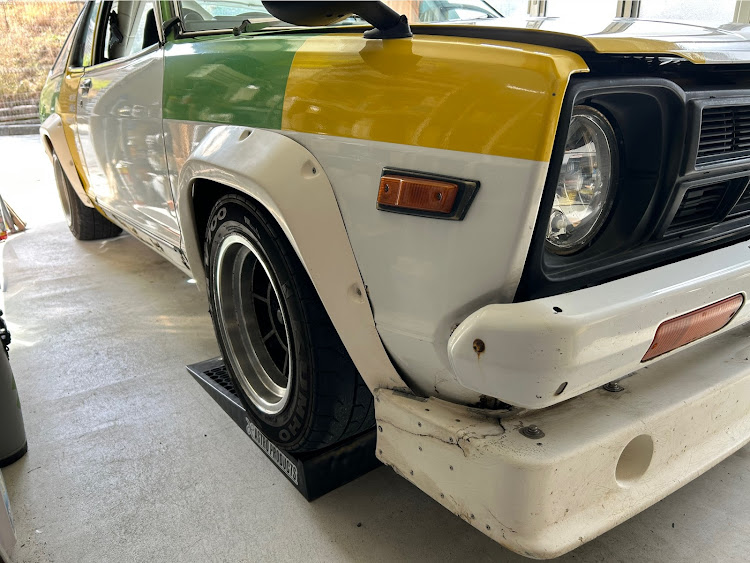 サニーの車高調整・車検・スプリング交換・310サニー・フロントスポイラー取り付けに関するカスタム事例の投稿画像1枚目