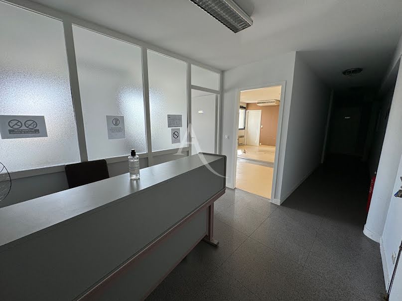 Location  locaux professionnels  79 m² à Blois (41000), 685 €