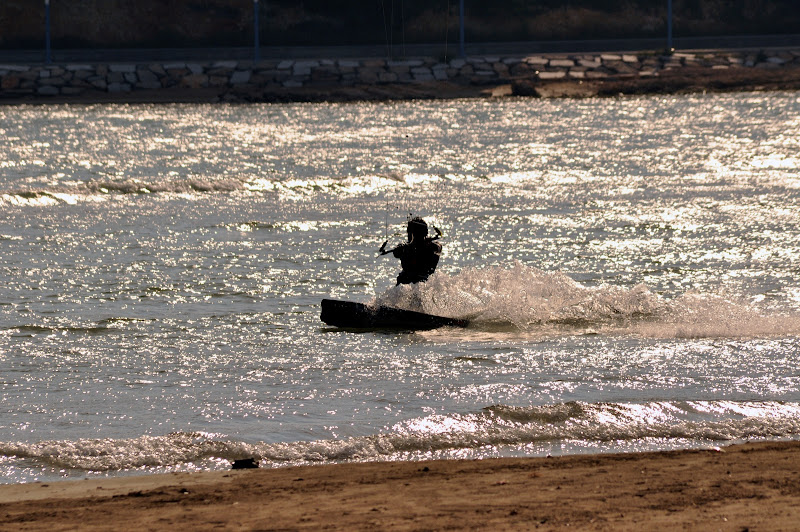 Kite Surfer a Peniscola (Spagna) di Ricky Viccarini