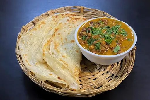 2 Parotta & Vegetable Curry