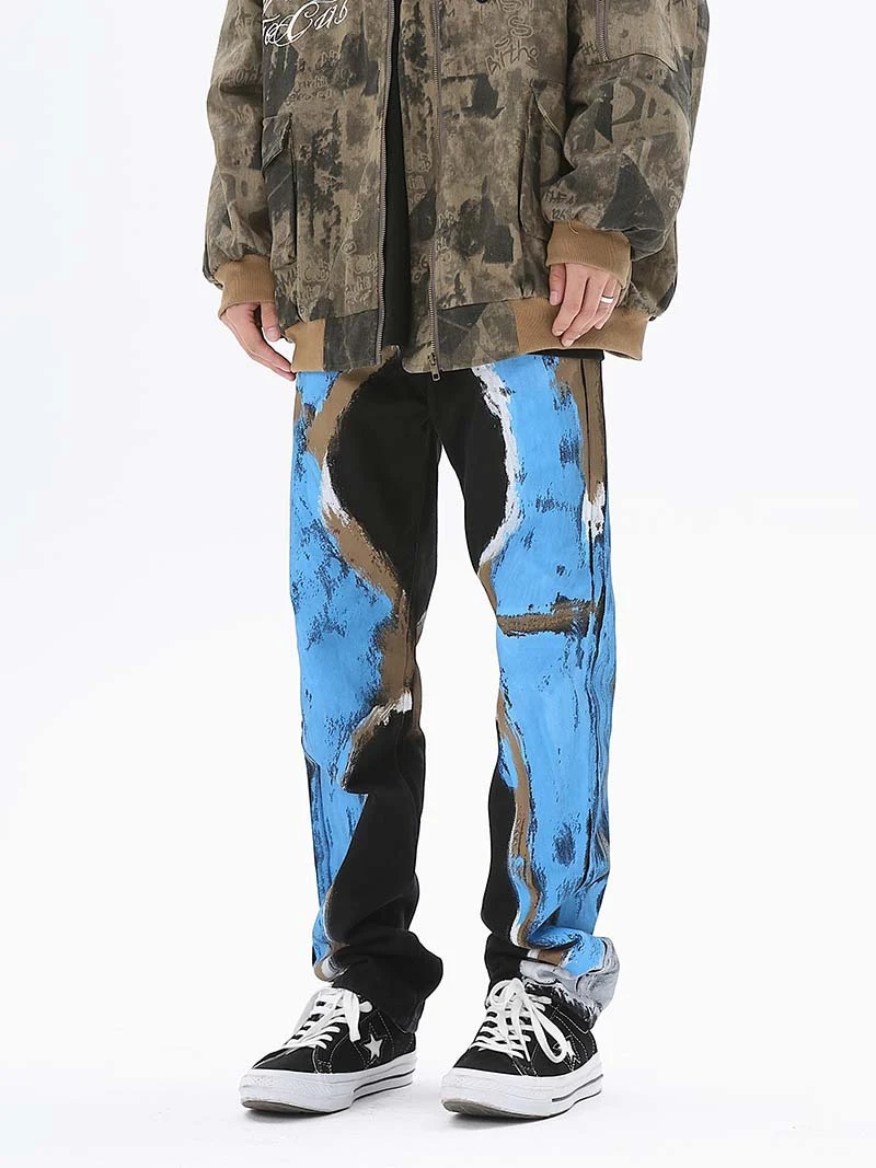 Men's Graffiti Loose Fashion Jeans with color contrast, a stylish and comfortable casual jean for a modern and fashionab