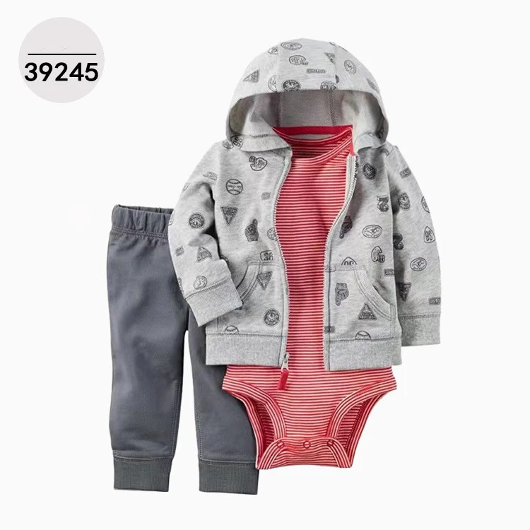 Driedelige kinder set met capuchonjas, lange mouwen bodysuit. Comfortabel en stijlvol voor kleine kinderen. Gemakkelijk te dragen.