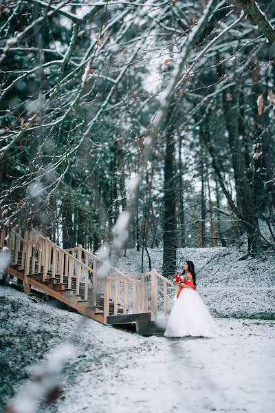 Wedding photographer Evgeniy Zhilyaev (zhilyaev). Photo of 14 December 2015