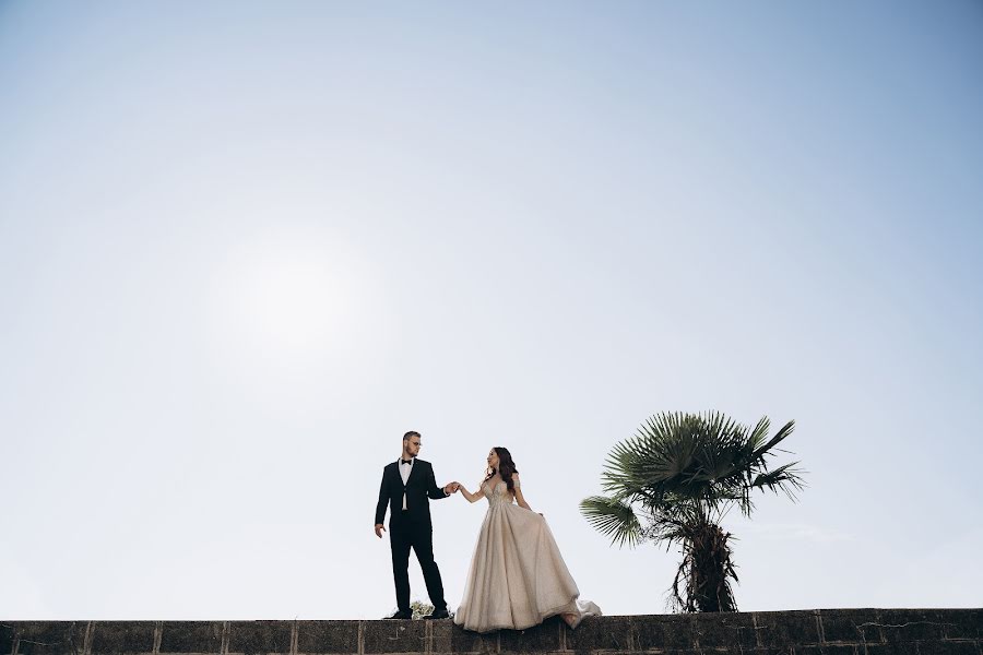 Fotografo di matrimoni Oleg Oleart (oleart). Foto del 12 giugno 2019