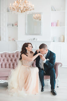 Wedding photographer Ekaterina Danilova (katerinadanilova). Photo of 12 April 2020