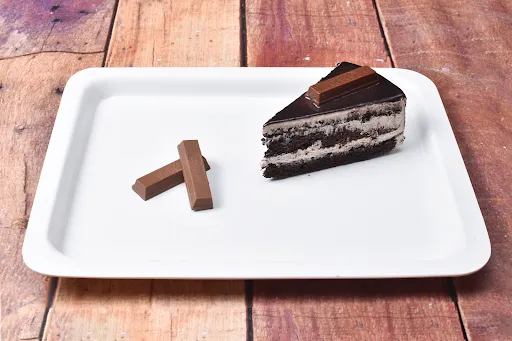 Chocolate KitKat Pastry