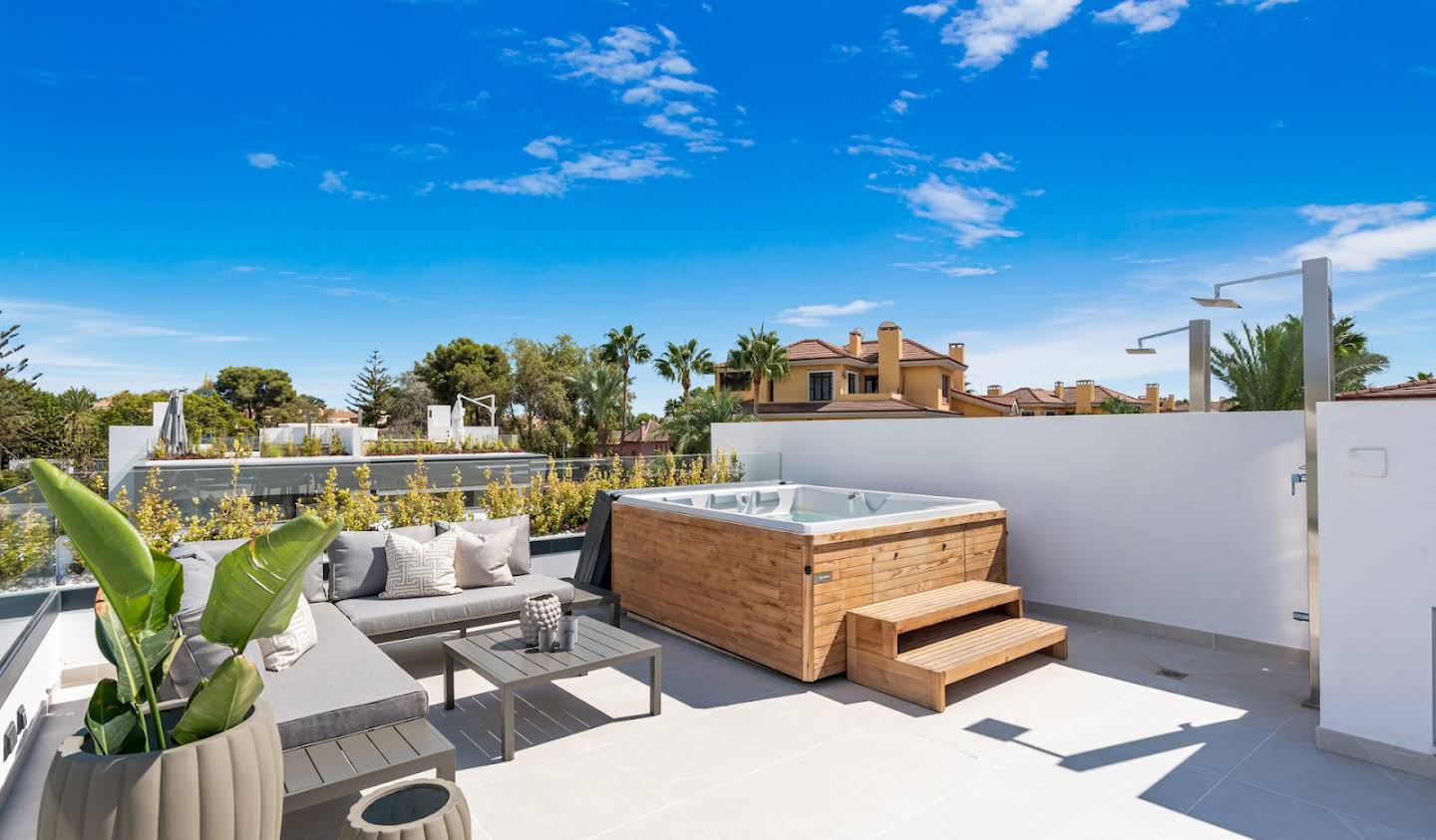 House with pool and terrace Marbella