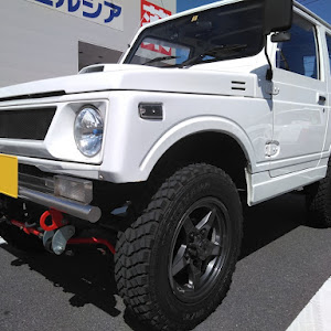 ジムニー JA11V