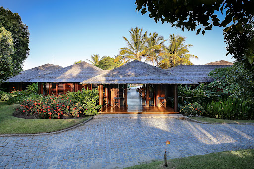 Maison avec piscine et jardin 4