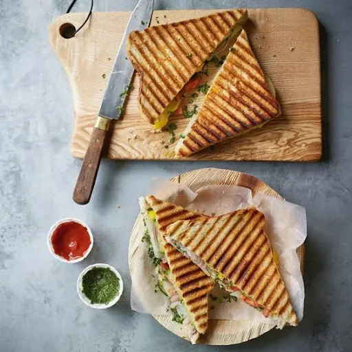 Peri Peri Paneer Sandwich