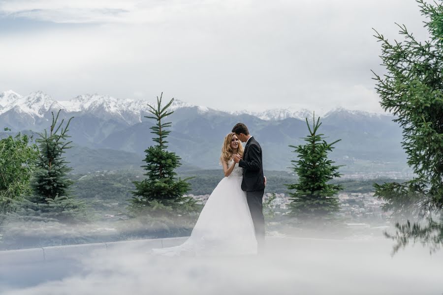 Fotógrafo de bodas Kayrat Shozhebaev (shozhebayev). Foto del 26 de julio 2019