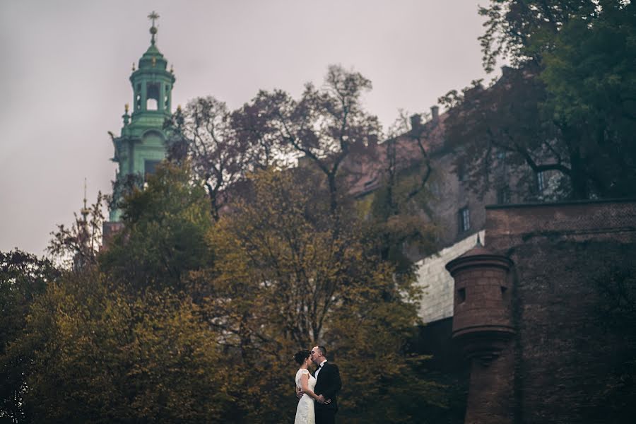 Hääkuvaaja Maciej Wróbel (mwfotografia). Kuva otettu 13. maaliskuuta 2017