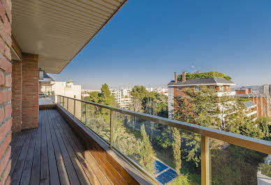 Apartment with terrace 1