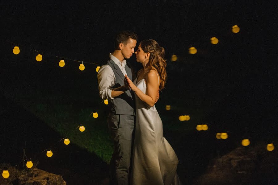 Fotógrafo de casamento Viktor Lyubineckiy (viktorlove). Foto de 23 de agosto 2019