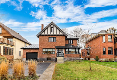 House with terrace 13