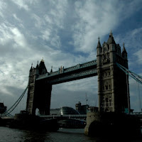 The Tower Bridge di 