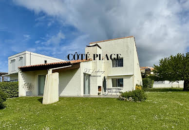 Maison en bord de mer avec terrasse 3