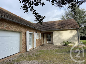 maison à La Guerche-sur-l'Aubois (18)