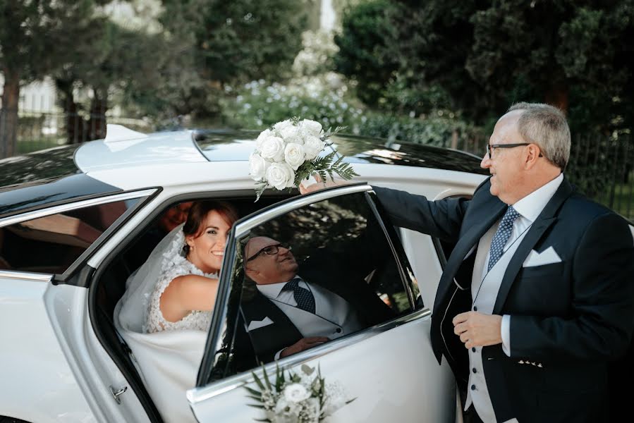 Fotógrafo de casamento Basilio Dovgun (wedfotonet). Foto de 4 de abril 2020