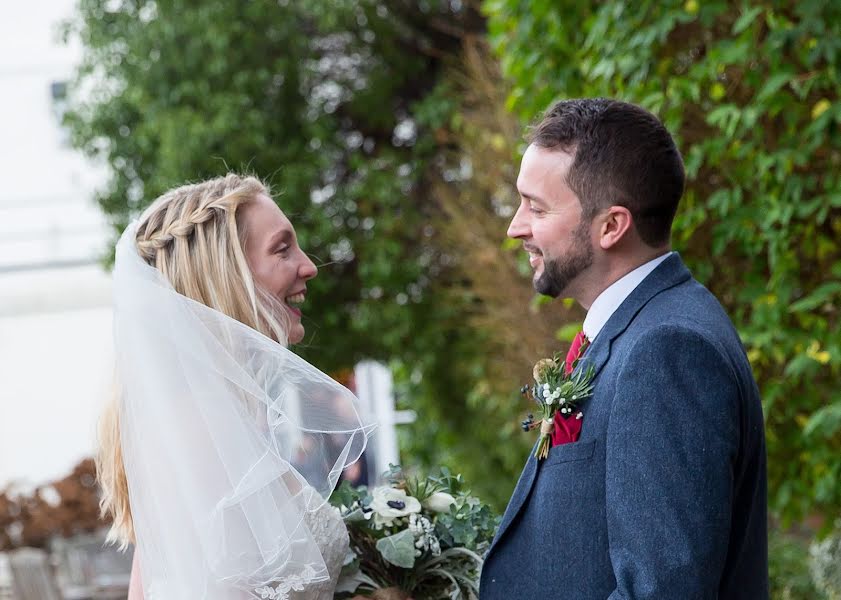 Fotografo di matrimoni Sam Gavins (samgavinsphoto). Foto del 2 luglio 2019