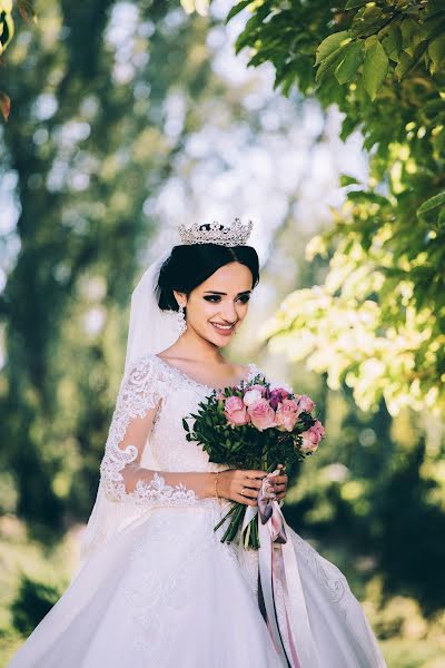 Wedding photographer Inga Kagarlyk (ingalisova). Photo of 1 March 2019