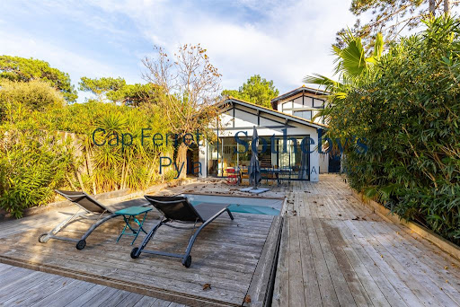 Maison avec terrasse en bois et piscine - acheter Maison de luxe à Pyla sur mer, 7 pièces, 6 chambres