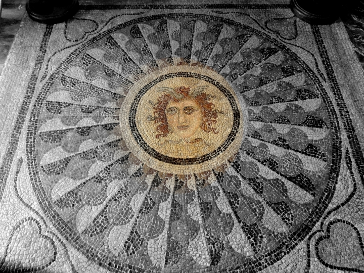 Mosaico di poggiolina2013