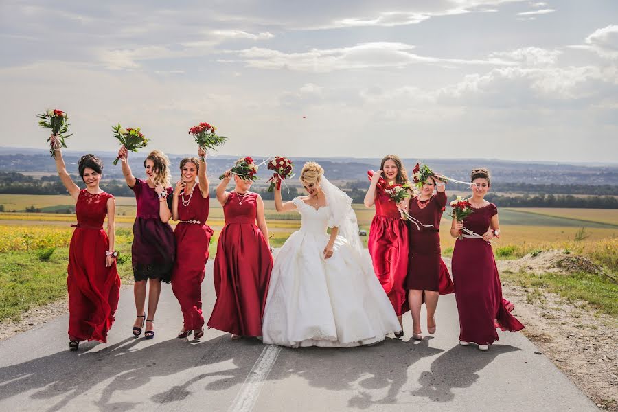 Fotógrafo de casamento Vitalina Robu (vitalinarobu). Foto de 8 de dezembro 2017