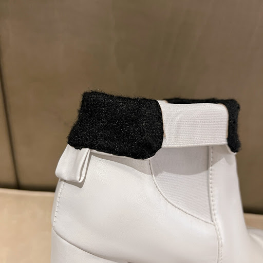 Title 8, Autumn and Winter New Thick-soled Womens Boots...