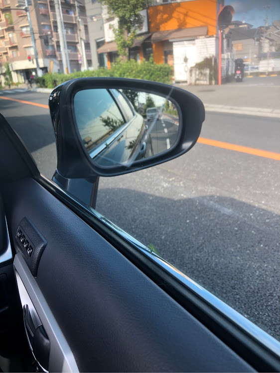 CTのレクサスCT Fスポーツ・バッタとドライブ・どこかに行きたい！・今週末くらいに関するカスタム事例の投稿画像1枚目
