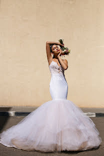 Wedding photographer Alena Platonova (milenia). Photo of 23 April 2020